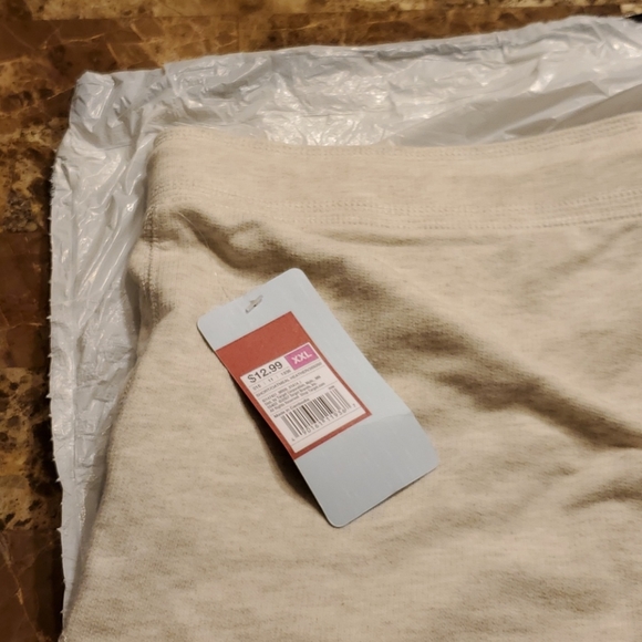 Massimo Supply Co. Shorts - Picture 3 of 5